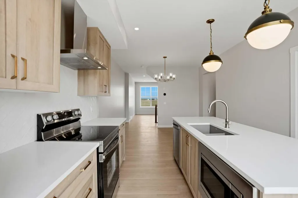 81 Wild Rose Way SE Calgary AB T3M 4A2