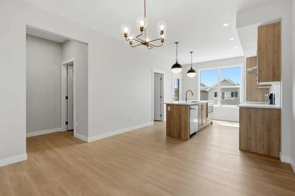 81 Wild Rose Way SE Calgary AB T3M 4A2