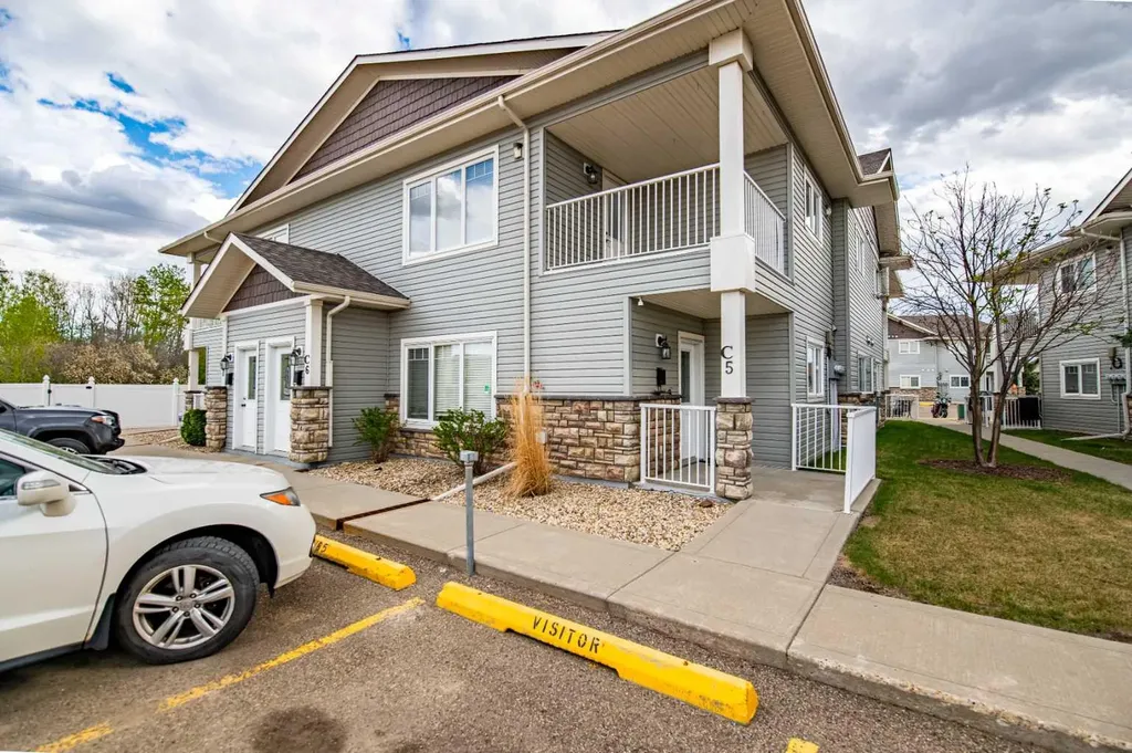 99 Pioneer Way Blackfalds AB T0M0J0