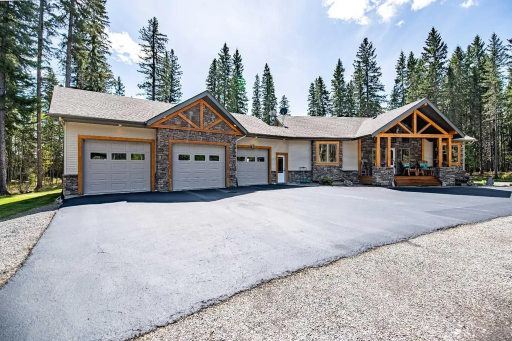 533 Clearwater Estates Rural Clearwater County AB T4T2A2
