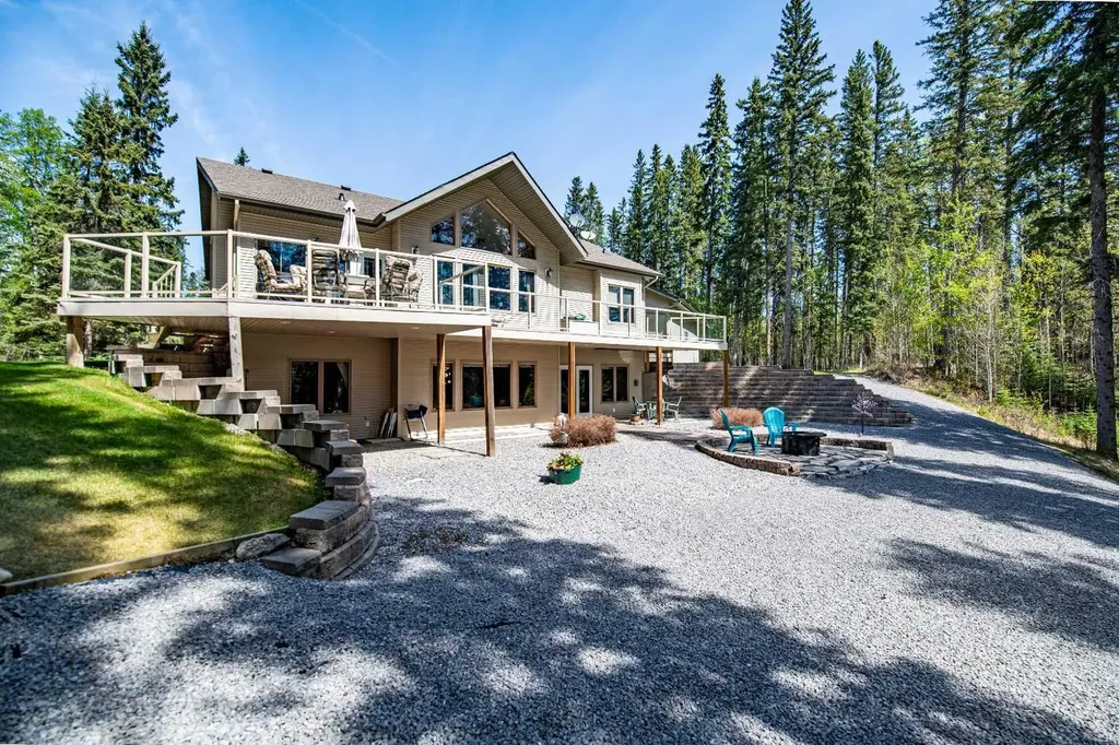 533 Clearwater Estates Rural Clearwater County AB T4T2A2