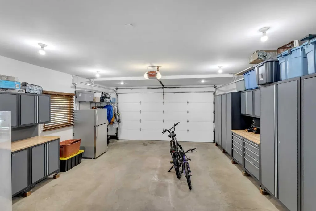 3520 44a Avenue Red Deer AB T4N 3K3