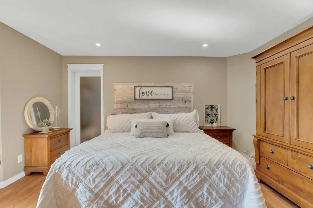 3520 44a Avenue Red Deer AB T4N 3K3