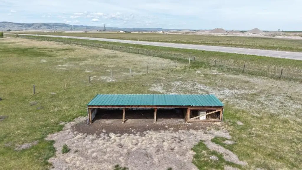 265061 A Highway 785 Fort Macleod AB T0L 1Z0