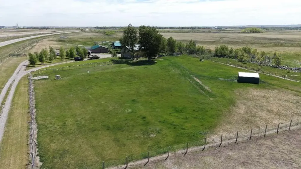 265061 A Highway 785 Fort Macleod AB T0L 1Z0