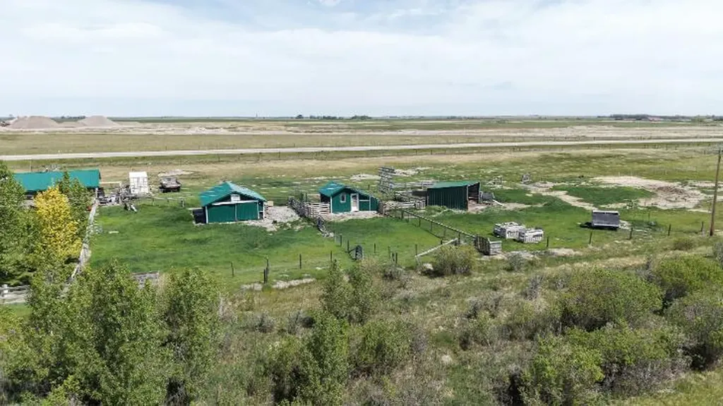 265061 A Highway 785 Fort Macleod AB T0L 1Z0