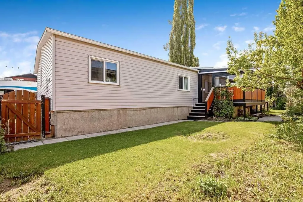 219 1st Avenue NW Diamond Valley AB T0L 0H0