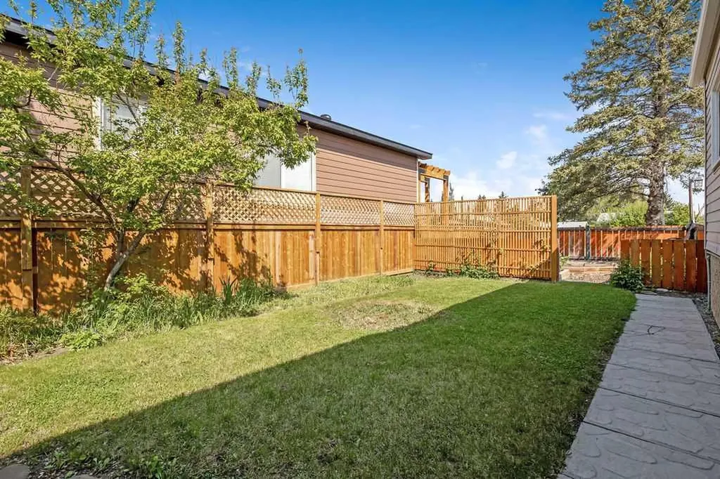 219 1st Avenue NW Diamond Valley AB T0L 0H0