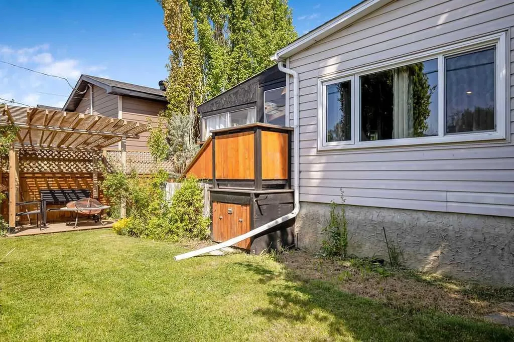 219 1st Avenue NW Diamond Valley AB T0L 0H0