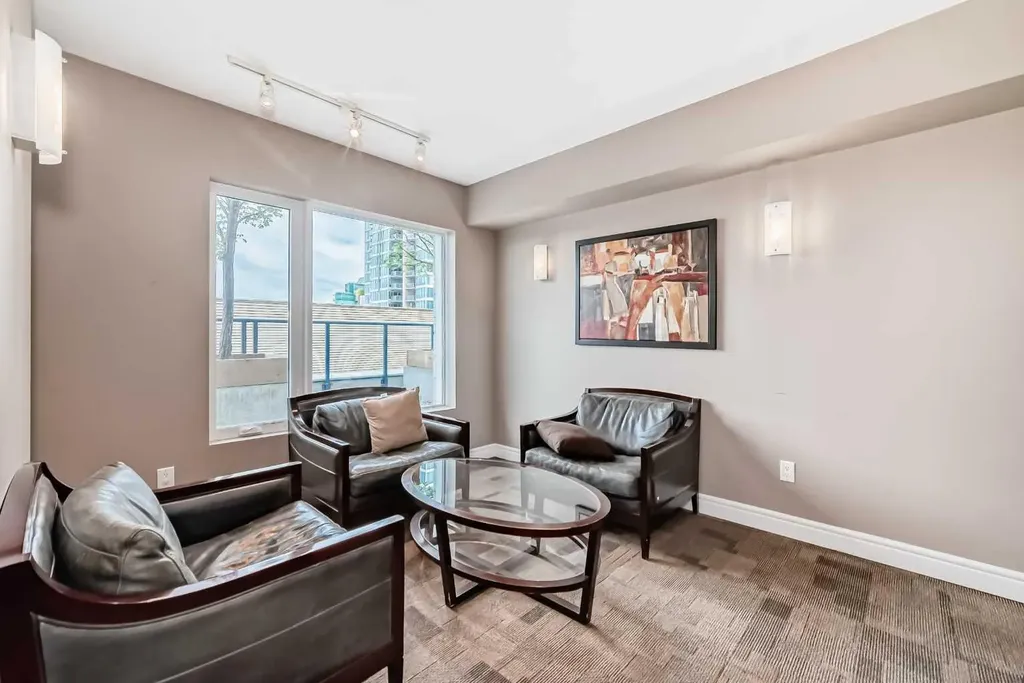 910 5 Avenue SW Calgary AB T2P 0C3