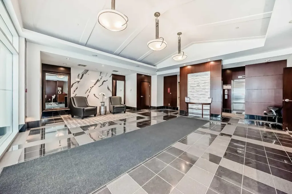 910 5 Avenue SW Calgary AB T2P 0C3