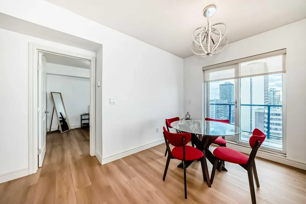 910 5 Avenue SW Calgary AB T2P 0C3