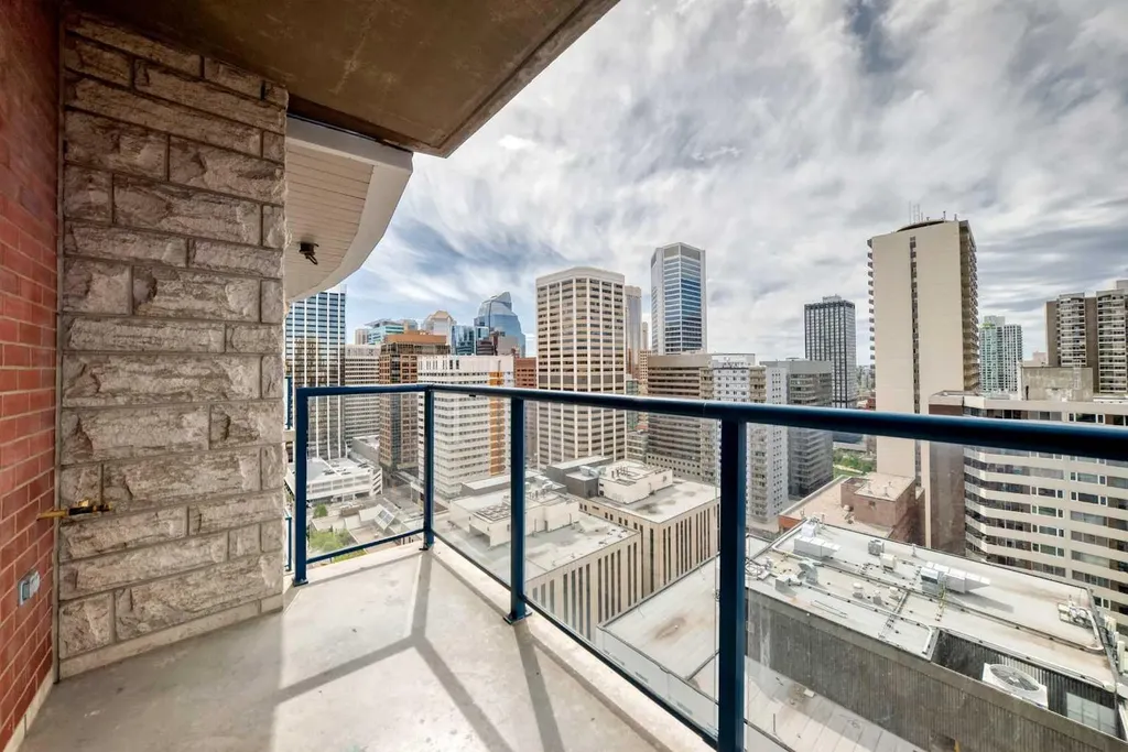 910 5 Avenue SW Calgary AB T2P 0C3