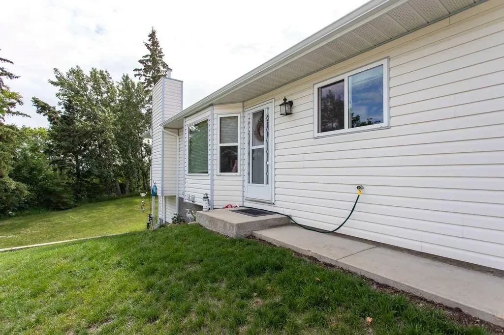 5125 62 Street Red Deer AB T4N 6Y3