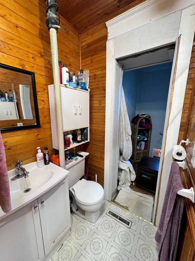 41004 Range Road 215 Rural Lacombe County AB T0B 0H0
