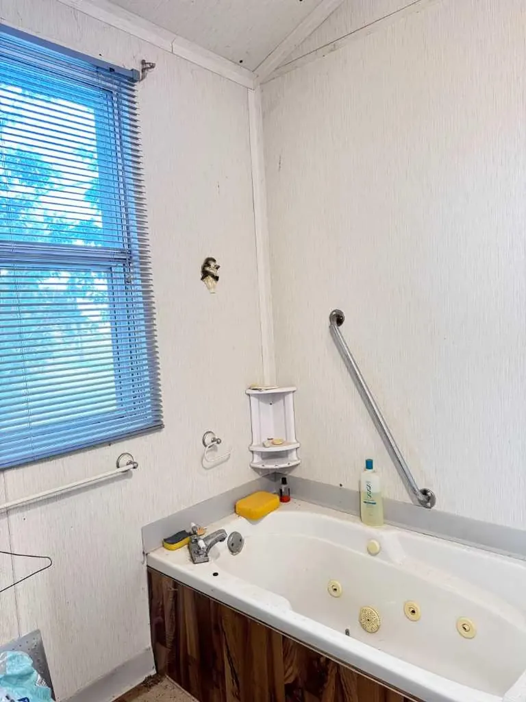 41004 Range Road 215 Rural Lacombe County AB T0B 0H0