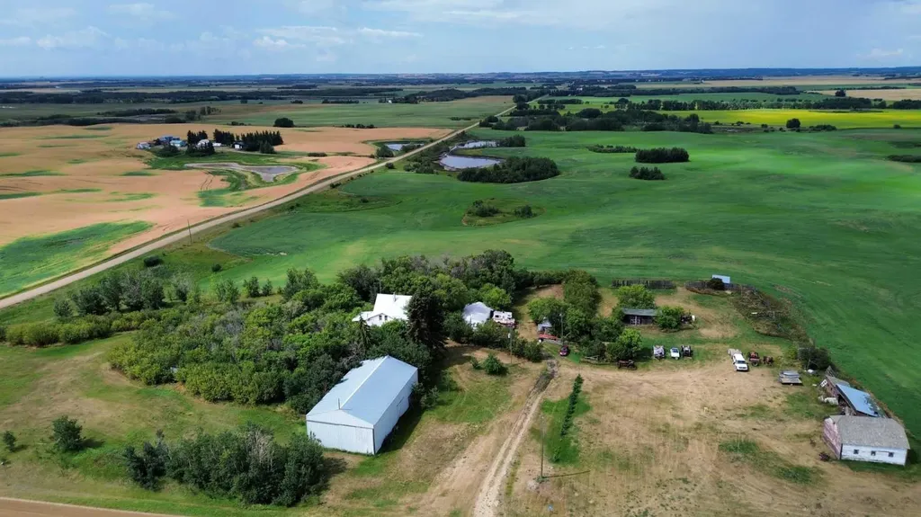 41004 Range Road 215 Rural Lacombe County AB T0B 0H0