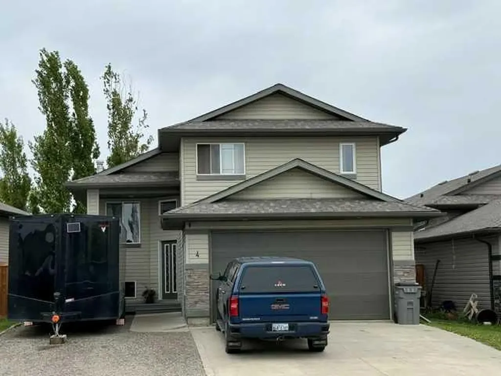 4 Pinnacle Road Grande Prairie AB T8W 0A9