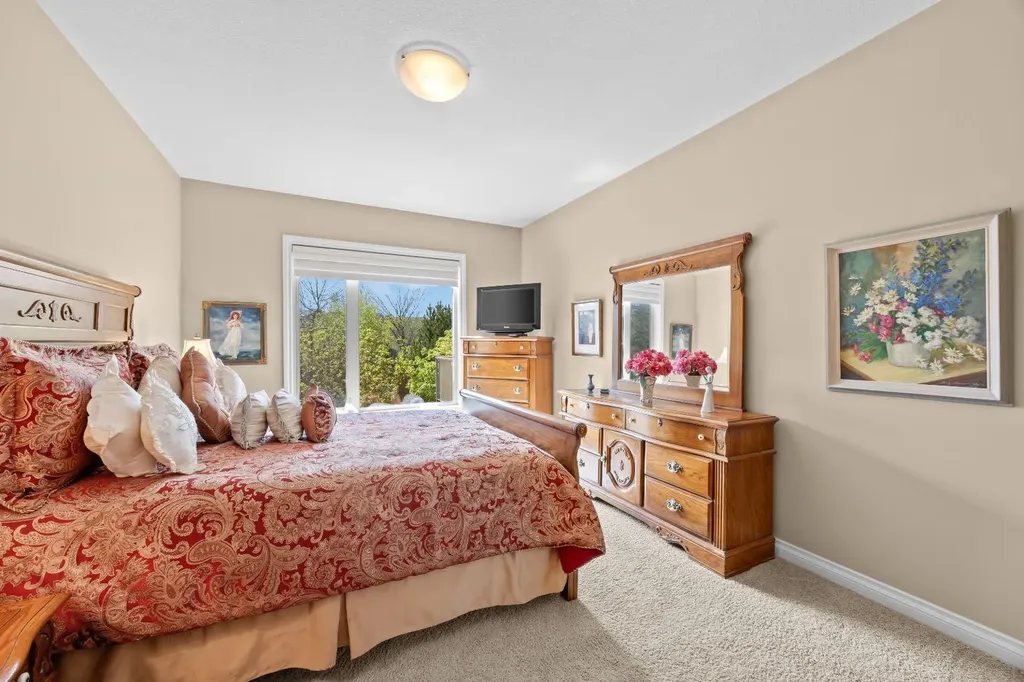 66 Cimarron Estates Green Okotoks AB T1S 0A4