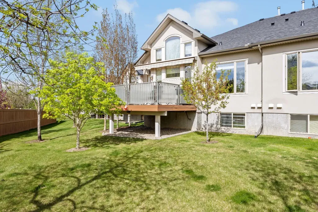 66 Cimarron Estates Green Okotoks AB T1S 0A4