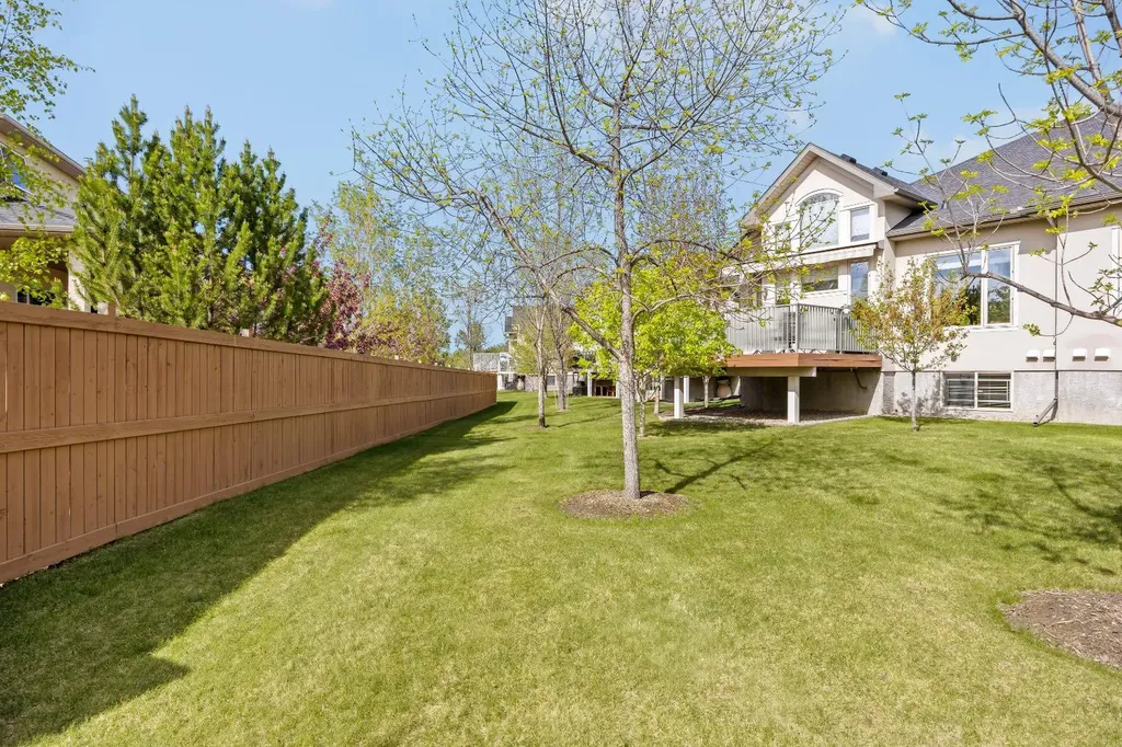 66 Cimarron Estates Green Okotoks AB T1S 0A4
