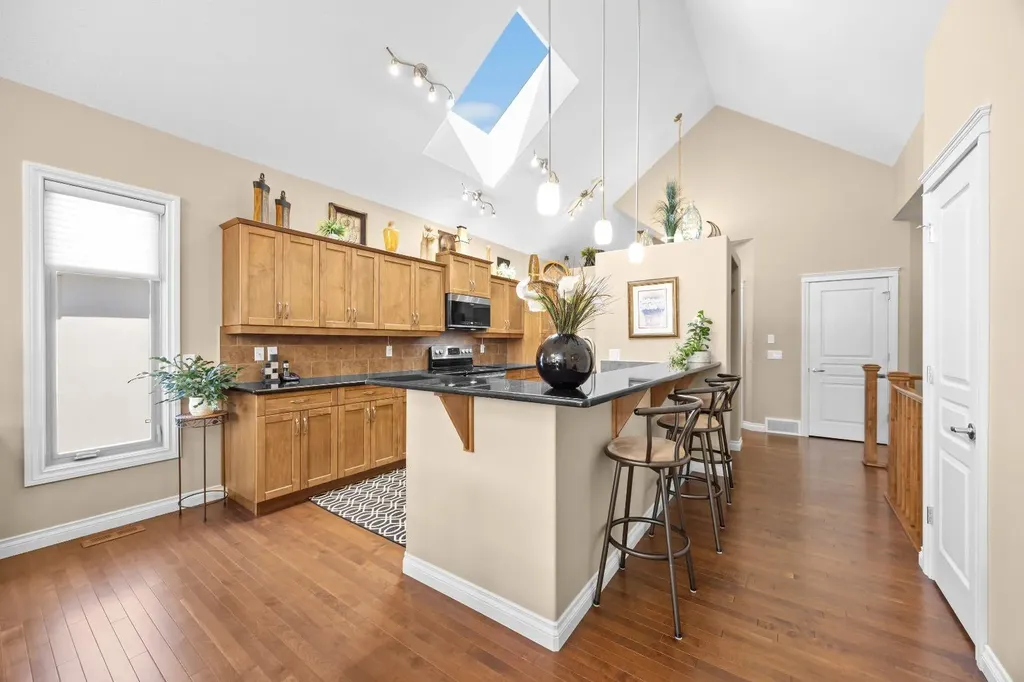 66 Cimarron Estates Green Okotoks AB T1S 0A4