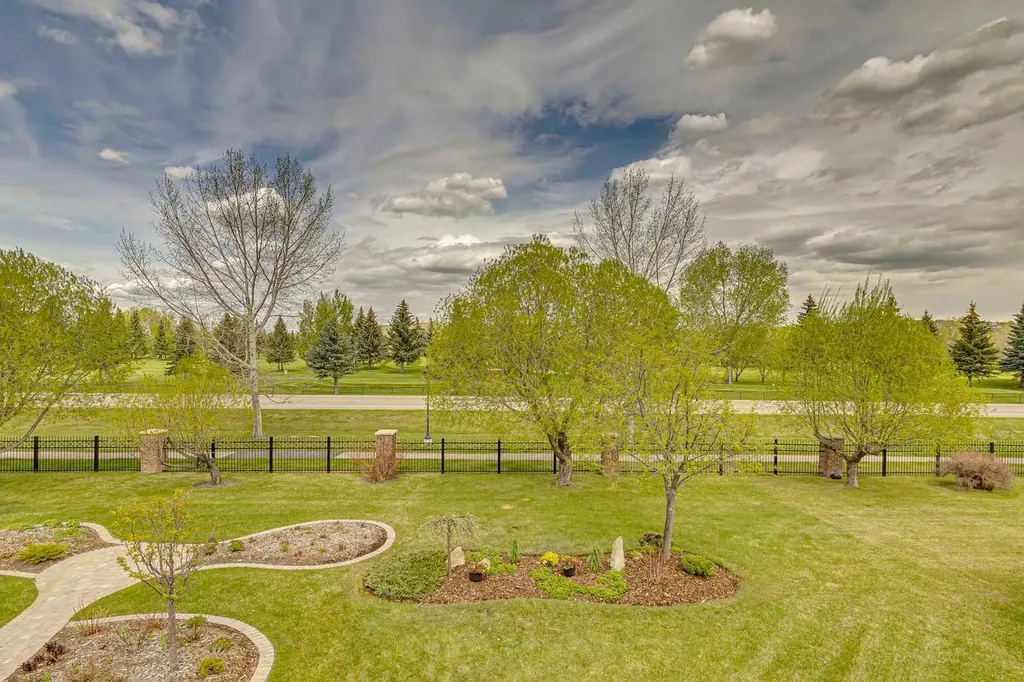 52 Lott Creek View Rural Rocky View County AB T3Z 3V5