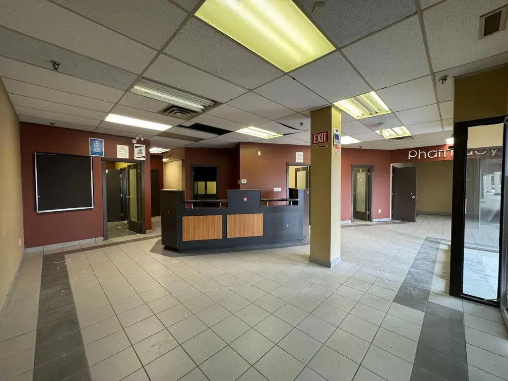 523 Woodpark Boulevard SW Calgary AB T2W 4J3