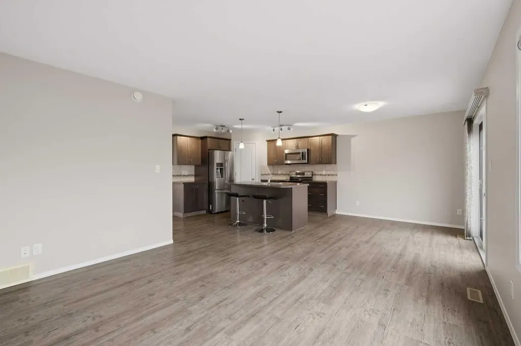 27 Windermere Close Red Deer AB T4N 2J8