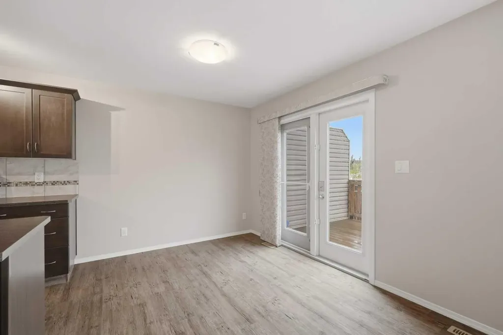 27 Windermere Close Red Deer AB T4N 2J8