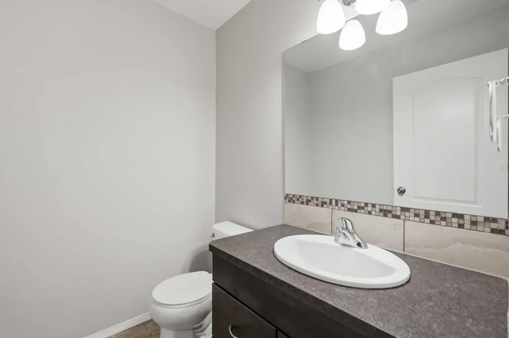 27 Windermere Close Red Deer AB T4N 2J8