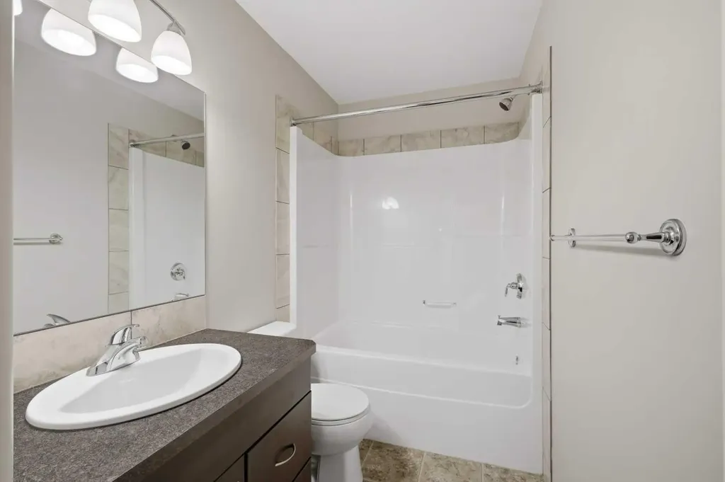 27 Windermere Close Red Deer AB T4N 2J8
