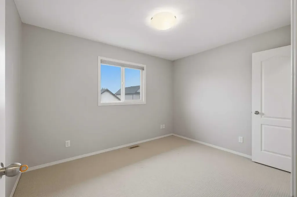 27 Windermere Close Red Deer AB T4N 2J8