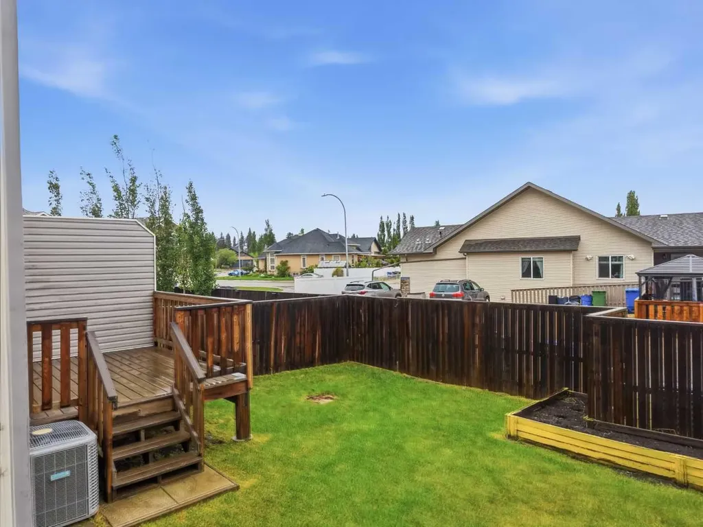 27 Windermere Close Red Deer AB T4N 2J8