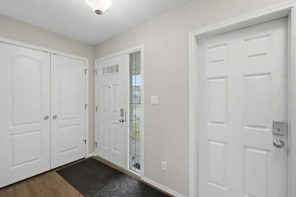 27 Windermere Close Red Deer AB T4N 2J8