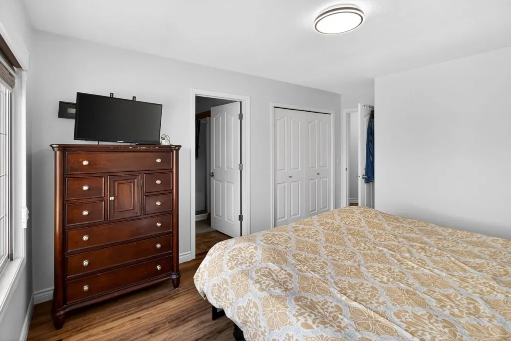 128 Juniper Street Fort Mcmurray AB T9K 0M8