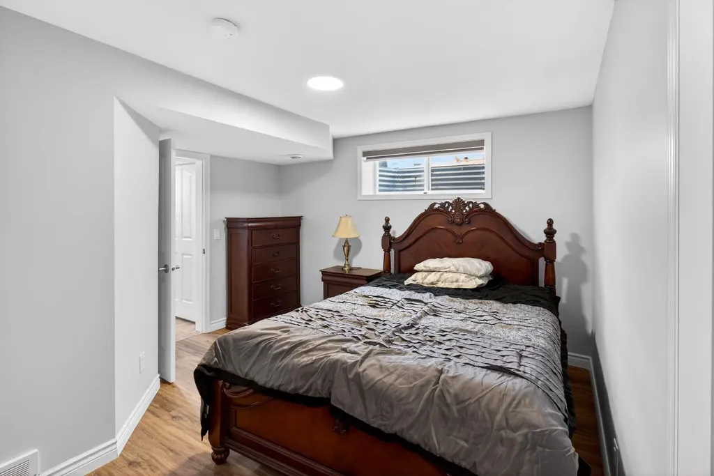128 Juniper Street Fort Mcmurray AB T9K 0M8