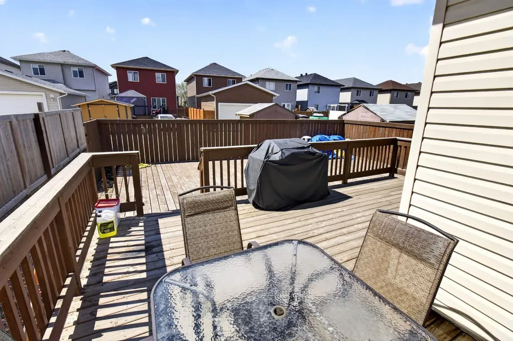 128 Juniper Street Fort Mcmurray AB T9K 0M8