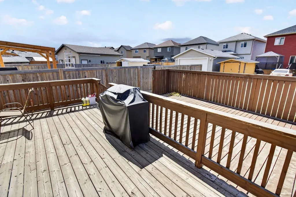 128 Juniper Street Fort Mcmurray AB T9K 0M8