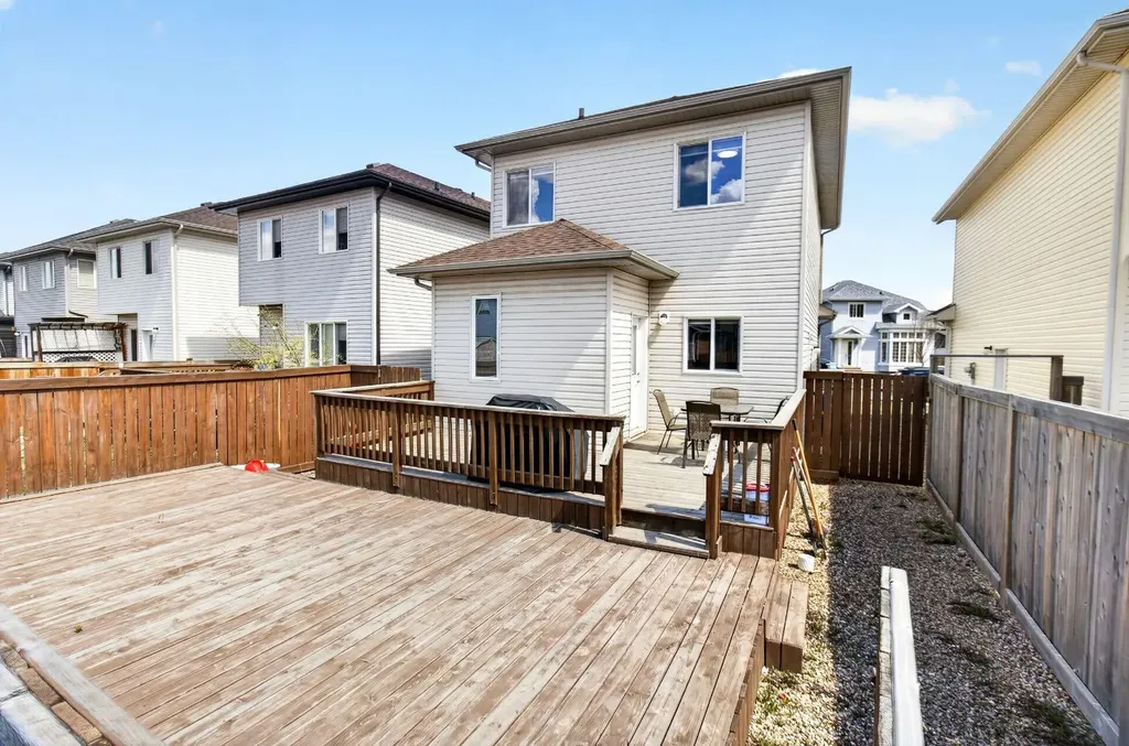 128 Juniper Street Fort Mcmurray AB T9K 0M8