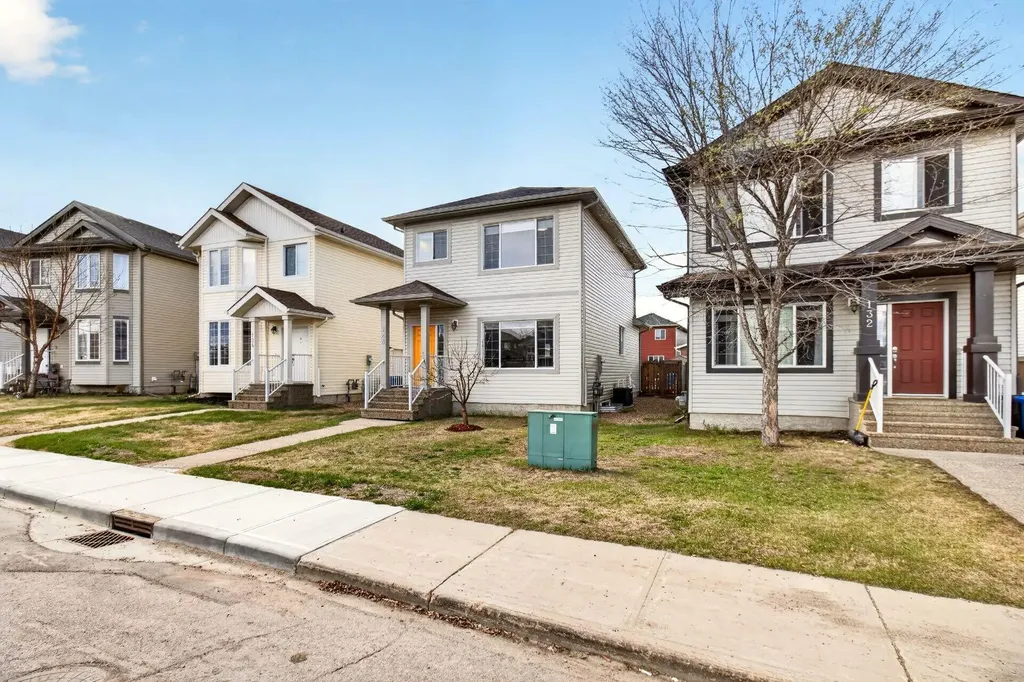 128 Juniper Street Fort Mcmurray AB T9K 0M8