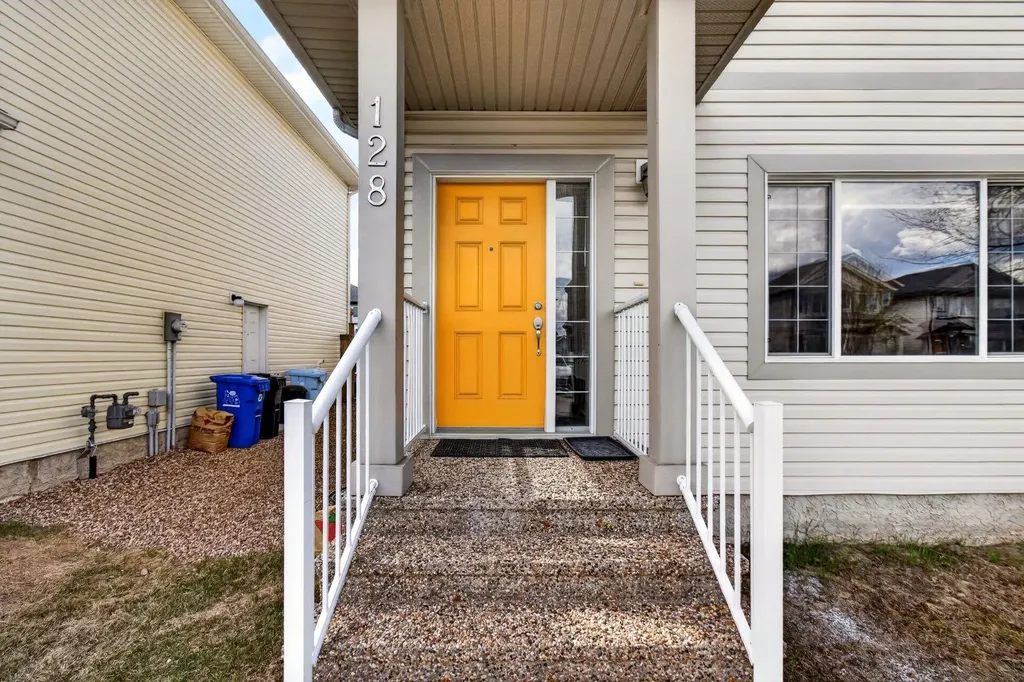 128 Juniper Street Fort Mcmurray AB T9K 0M8