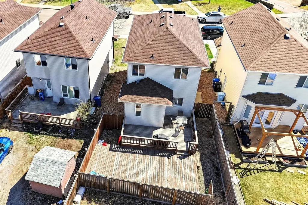 128 Juniper Street Fort Mcmurray AB T9K 0M8