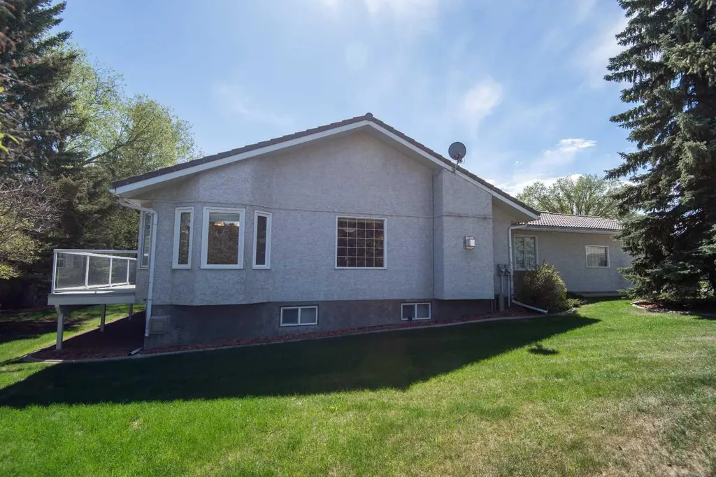 4700 Fountain Drive Red Deer AB T4N 6W4