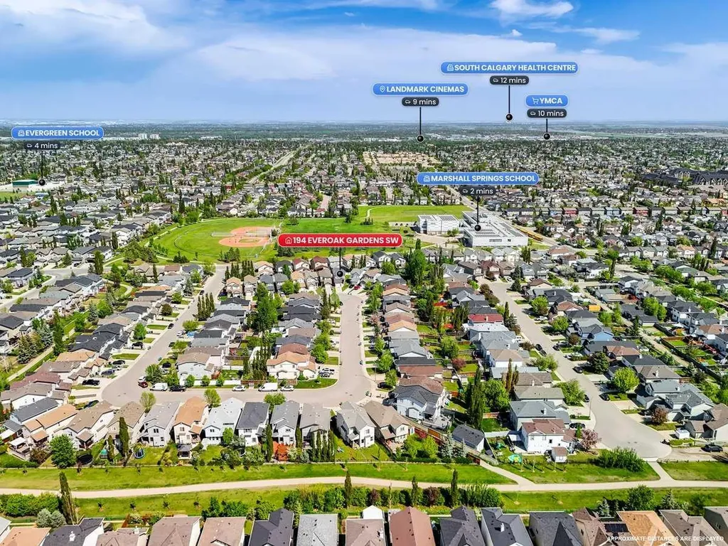 194 Everoak Gardens SW Calgary AB T2Y 0C6