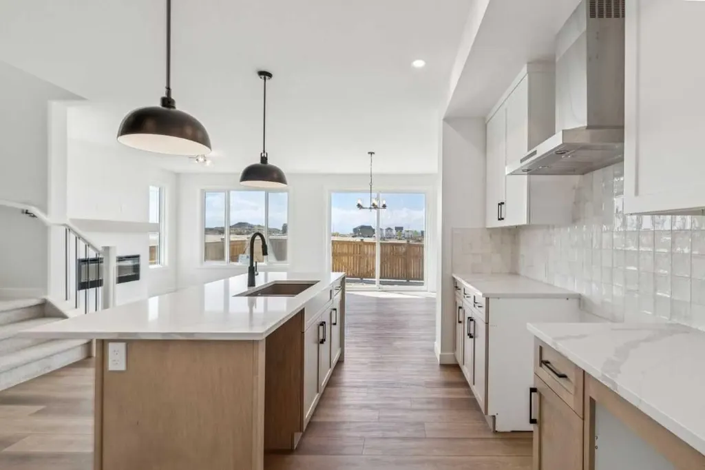 43 Verdure Gate SW Calgary AB T2Y 1C4