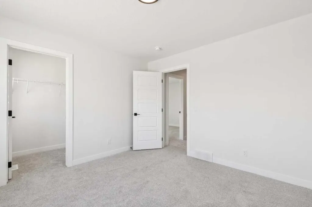 43 Verdure Gate SW Calgary AB T2Y 1C4