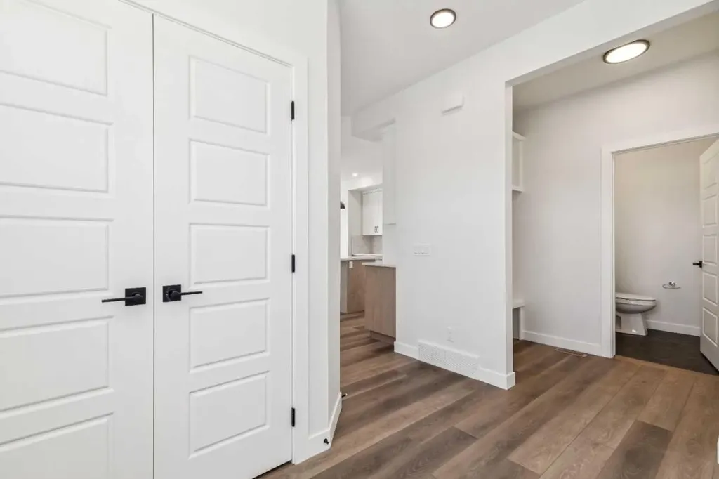 43 Verdure Gate SW Calgary AB T2Y 1C4