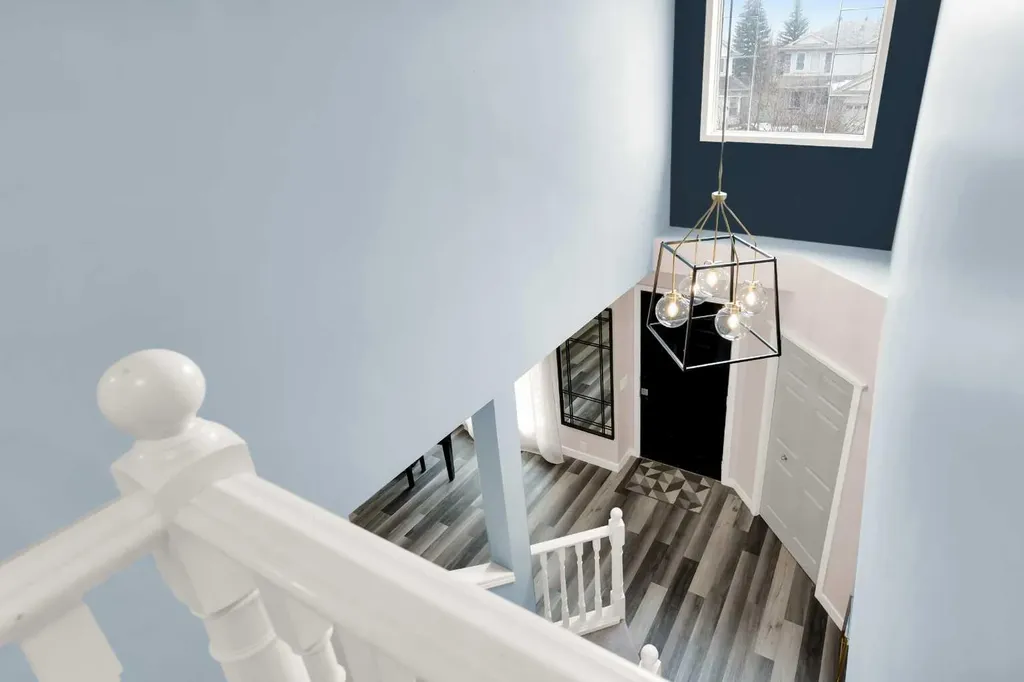 6 Douglas Woods Bay SE Calgary AB T2Z 3A1