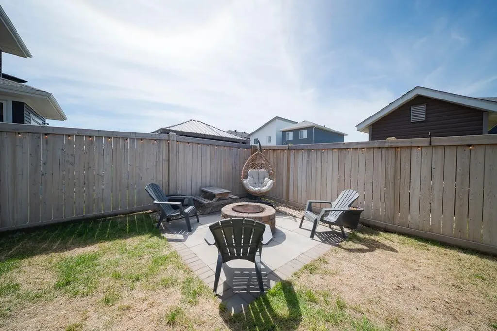 113 Airmont Court Fort Mcmurray AB T9J 1G1